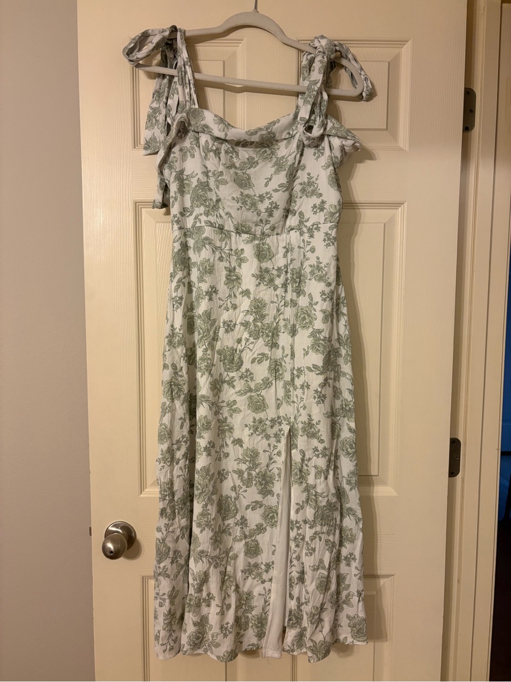 Tie-Shoulder Floral Midi Dress in Sage Green